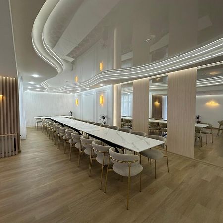 Hotel Palace Ukraine Николаев Экстерьер фото