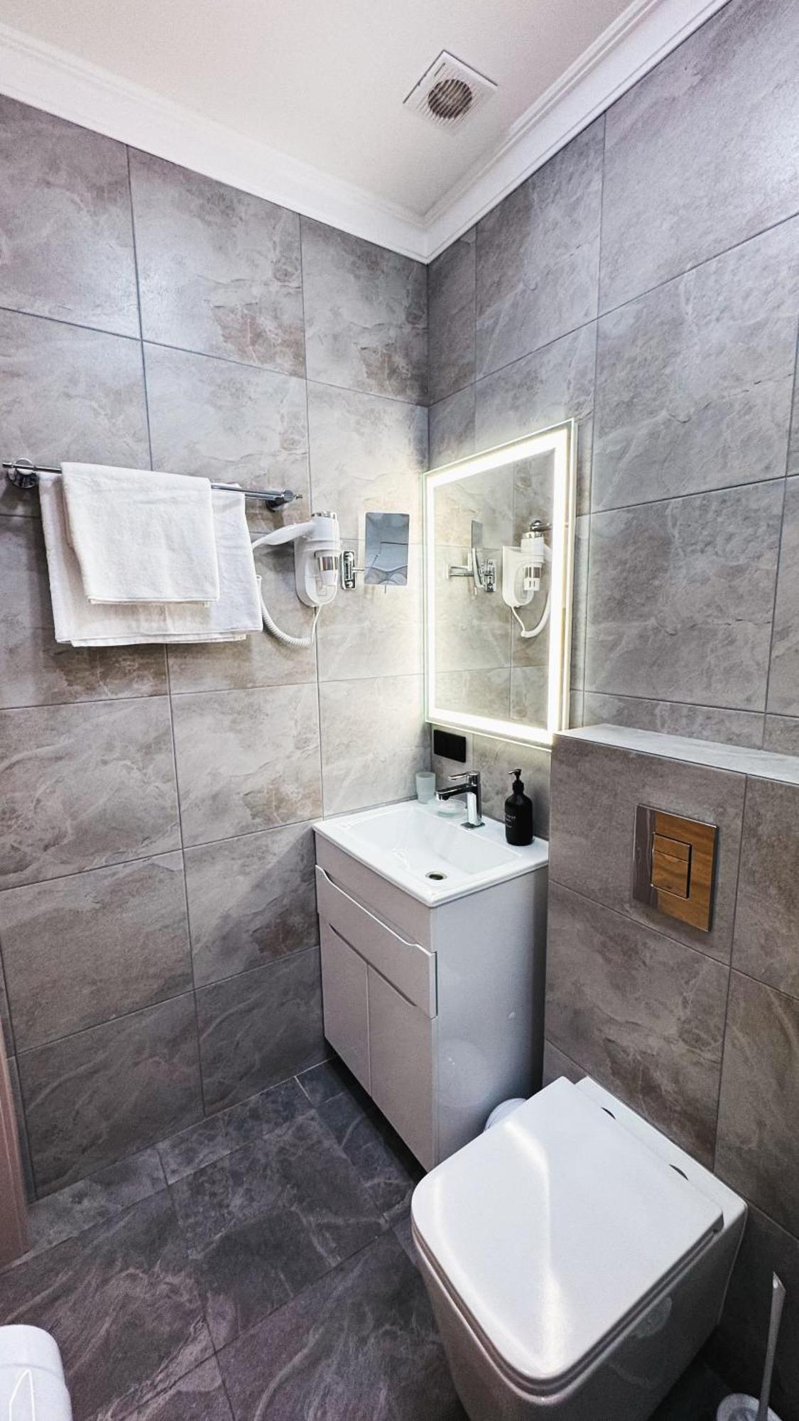 Hotel Palace Ukraine Николаев Экстерьер фото