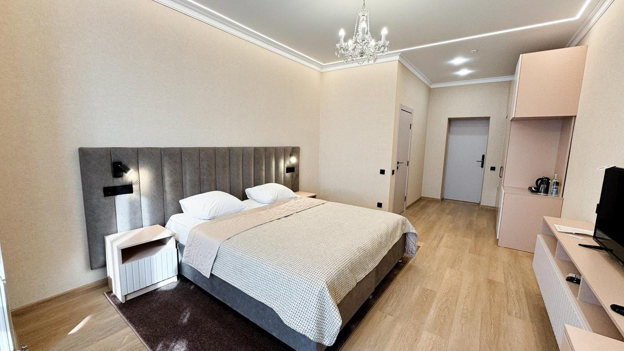 Hotel Palace Ukraine Николаев Экстерьер фото