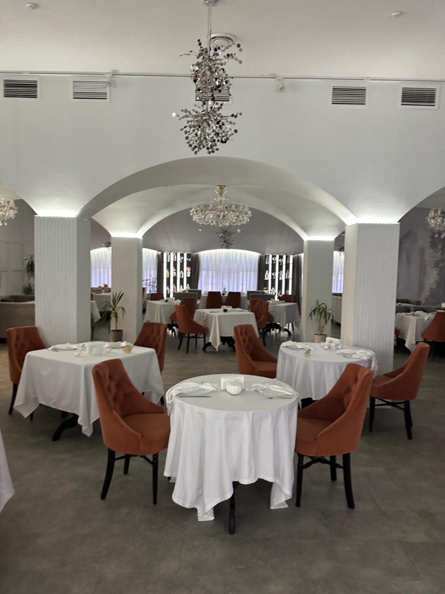 Hotel Palace Ukraine Николаев Экстерьер фото
