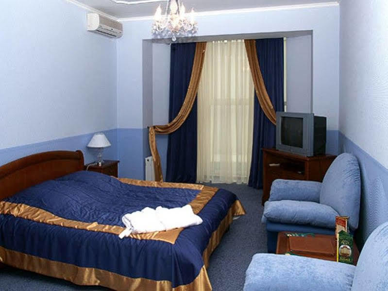 Hotel Palace Ukraine Николаев Экстерьер фото